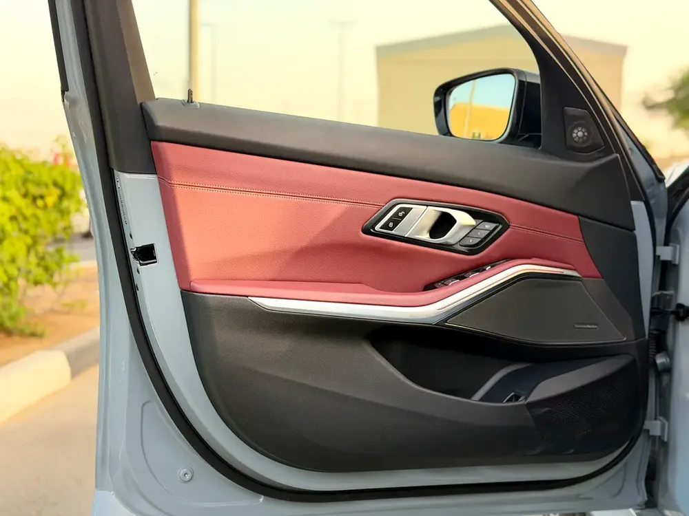 BMW i3 eDrive 40 L 2025 Chinese Specs - Brand New Electric Luxury Sedan - Image 10