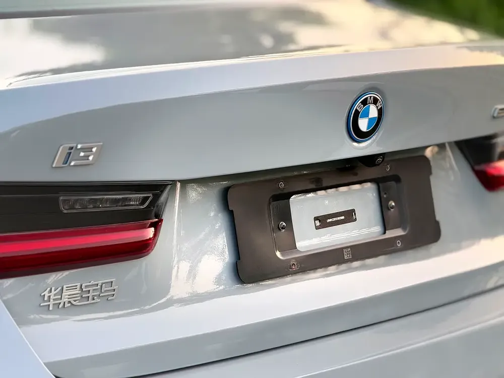 BMW i3 eDrive 40 L 2025 Chinese Specs - Brand New Electric Luxury Sedan - Image 12