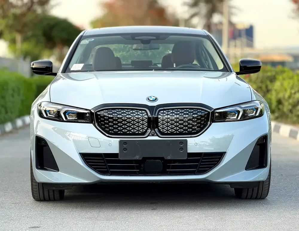 BMW i3 eDrive 40 L 2025 Chinese Specs - Brand New Electric Luxury Sedan - Image 6