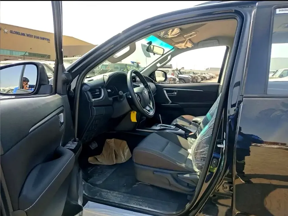 Toyota Fortuner 2026 2.7P Brand New - Export Ready - Image 12