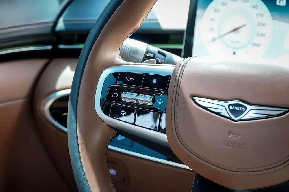 AED 3267/month | 2025 Genesis GV70 Premium T-GDI | GCC Specs | Ref#446933 - Image 17