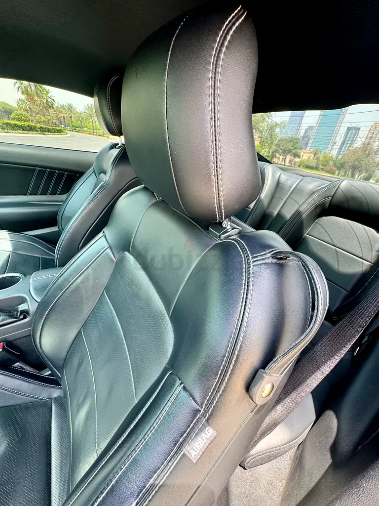 Ford Mustang 2016 EcoBoost Premium | Manual | GCC | LOW KM | Accident-Free - Image 7
