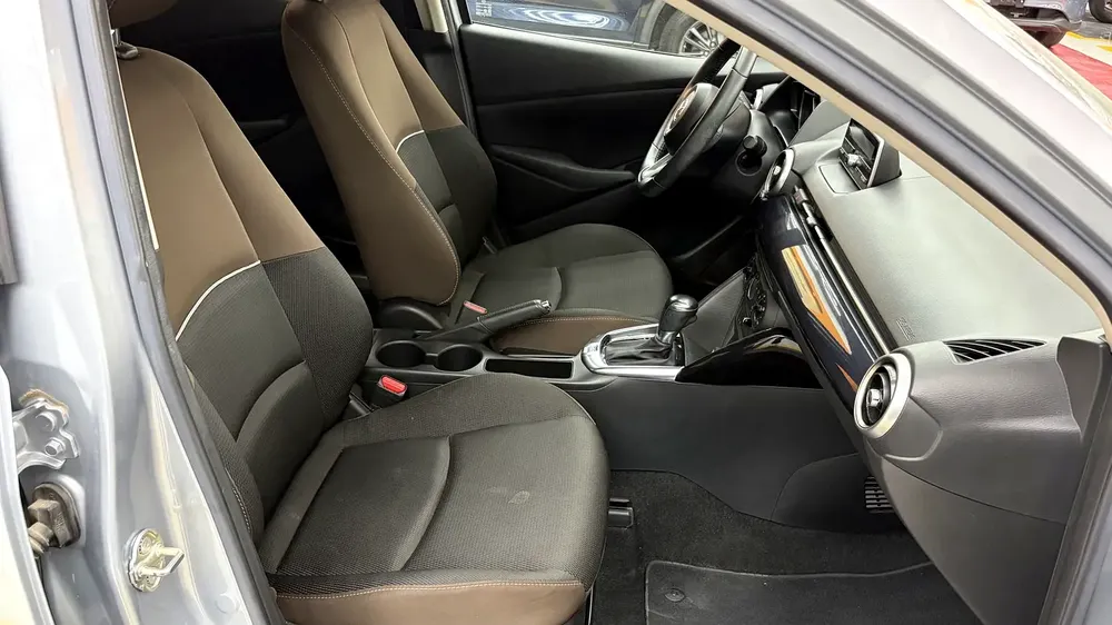NO CONVENIENCE FEES  l Under warranty | Certified Pre-owned | 0% Down Payment - Image 11
