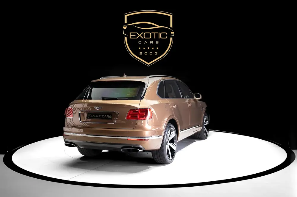 BENTAYGA W12 | PANORAMIC ROOF | ELECTRIC MEMORY SEATS | WARRANTY AVAILABLE - Image 4