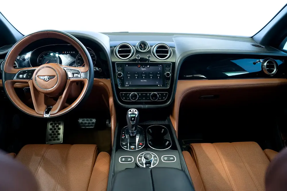 BENTAYGA W12 | PANORAMIC ROOF | ELECTRIC MEMORY SEATS | WARRANTY AVAILABLE - Image 9