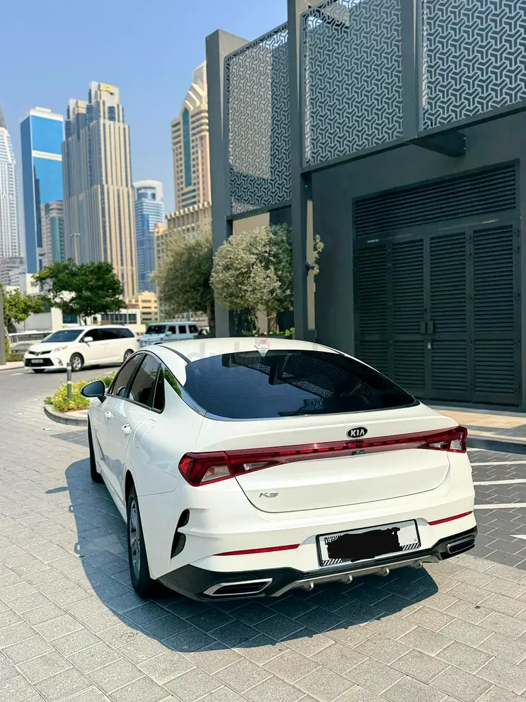 2021 Kia K5 LX | GCC Specs | Perfectly maintained - Image 5
