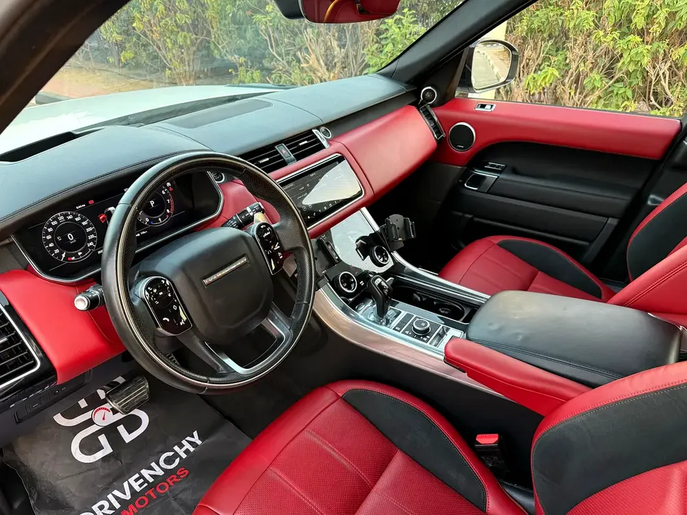 Range Rover Sport 2018 GCC V6 - Image 11