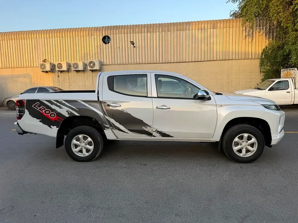 Mitsubishi L200, 2020 4X4 GCC Specs - Image 5