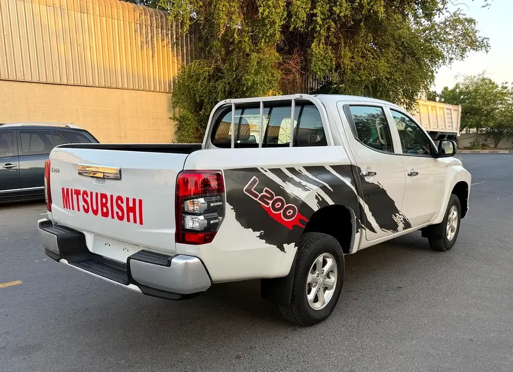 Mitsubishi L200, 2020 4X4 GCC Specs - Image 6