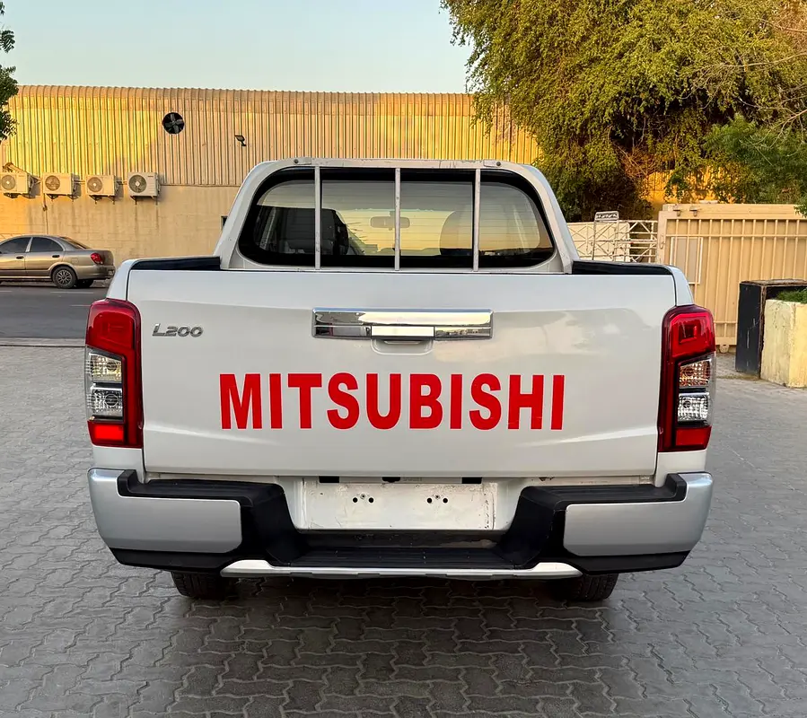 Mitsubishi L200, 2020 4X4 GCC Specs - Image 8