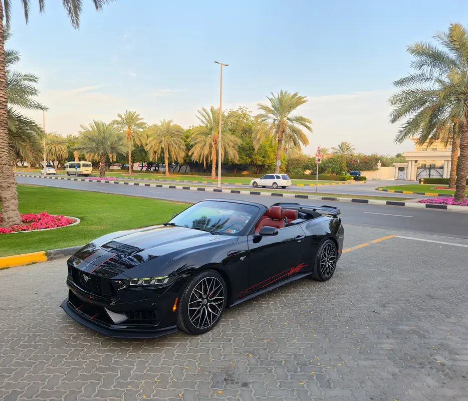 #Every vehicle includes a comprehensive warranty and service contract, ensuring reliability# - Image 4
