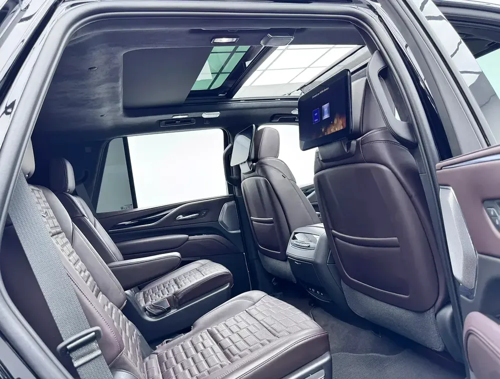 2023 Cadillac Escalade V, Jan 2027 Cadillac Warranty and Service Pack, Excellent Condition, GCCC - Image 14