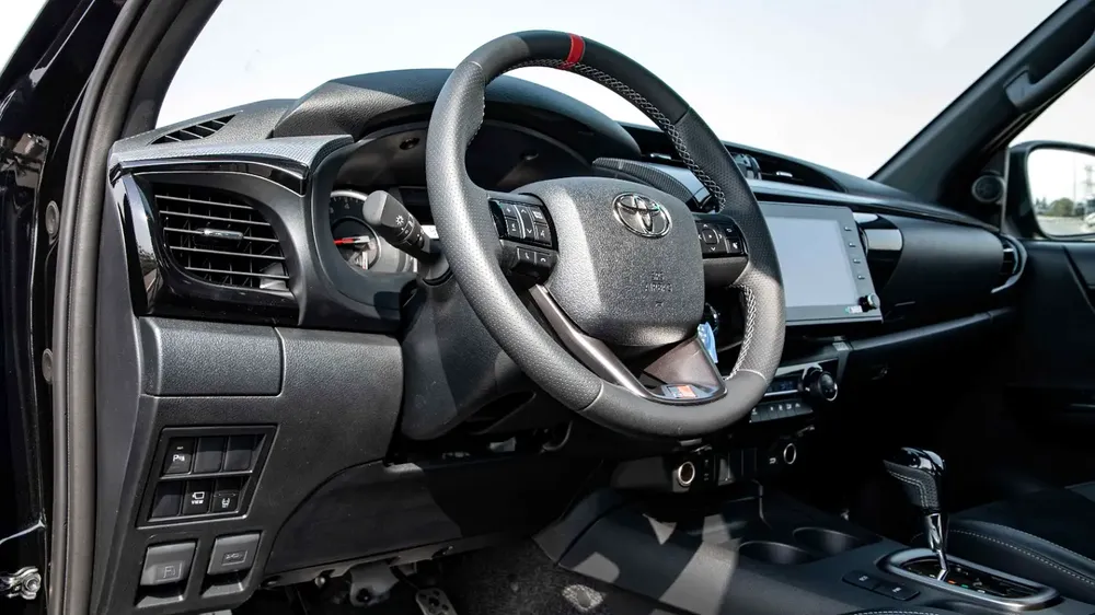 Toyota Hilux GR Sport 4.0L AT 4WD | 2026 | GCC Specs - Image 12