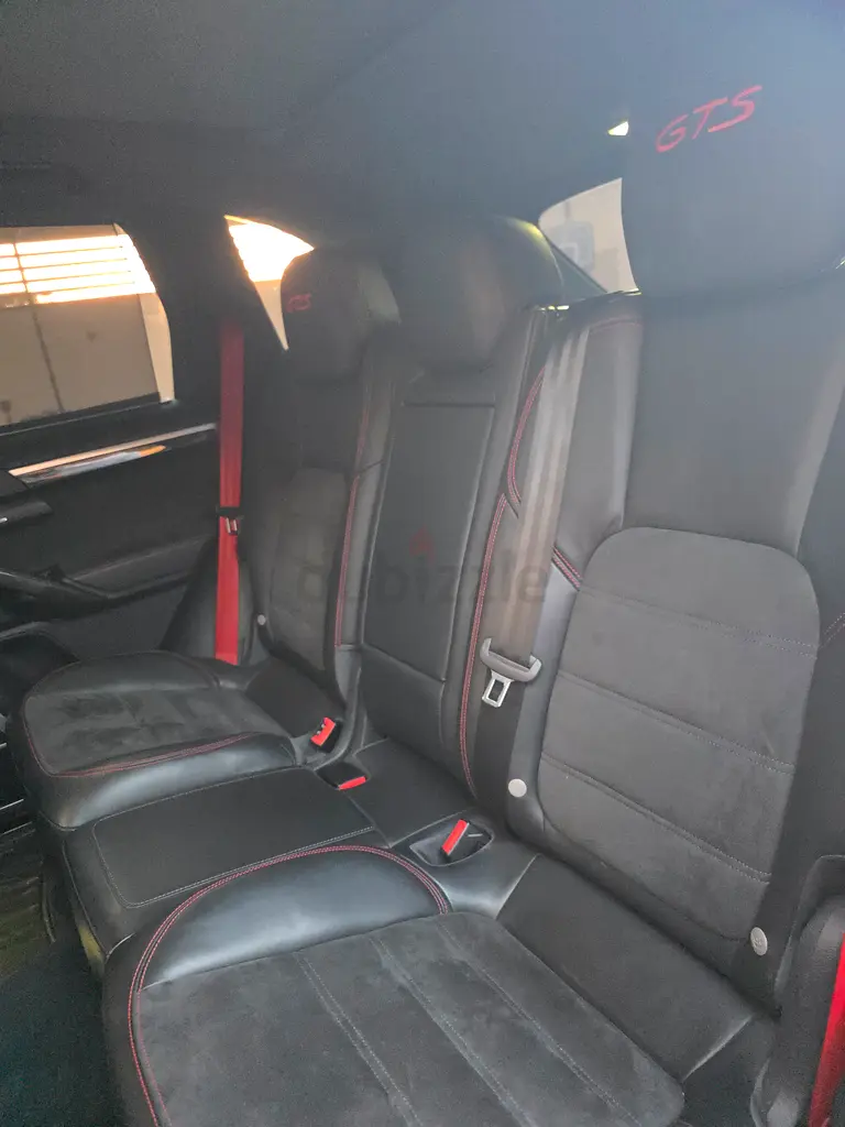 2013 Porsche Cayenne GTS | GCC Specs | Low Mileage - Image 9