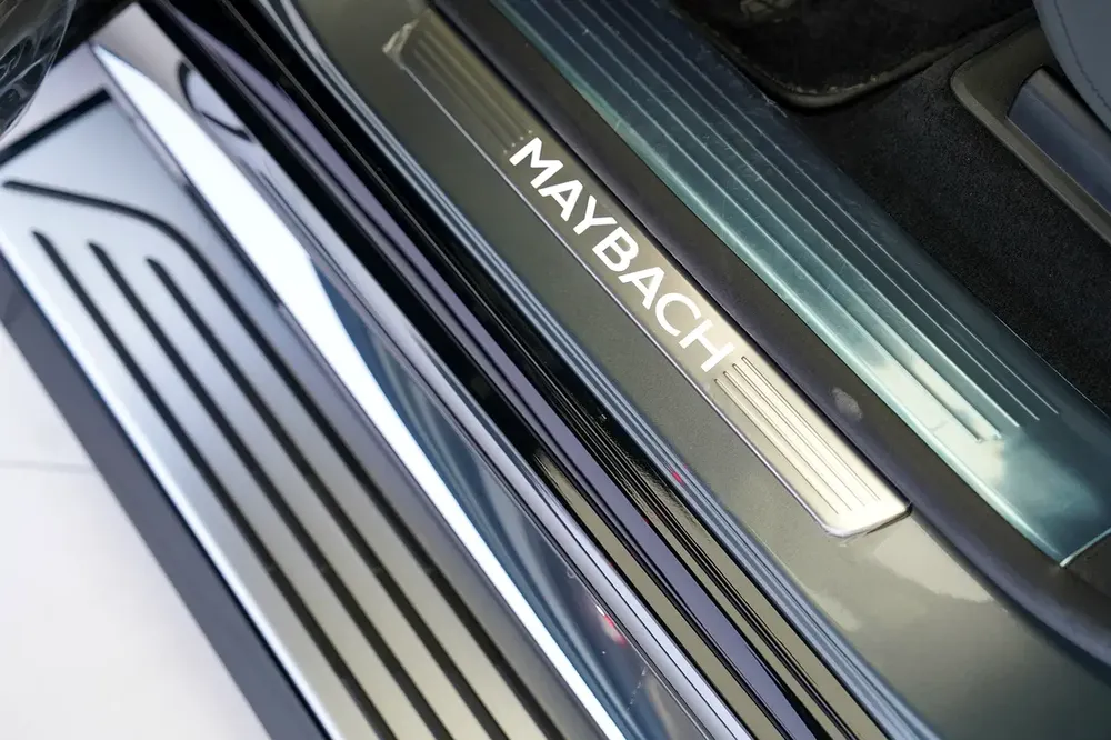 MAYBACH GLS 600 | LEG REST | REAR ENTERTAINMENT | PANORAMIC ROOF | WARRANTY AVAILABLE - Image 6