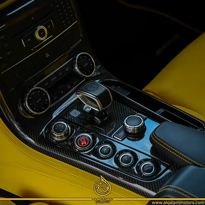 2014  MERCEDES BENZ SLS BLACK SERIES GCC DONE ONLY 600KM - Image 12