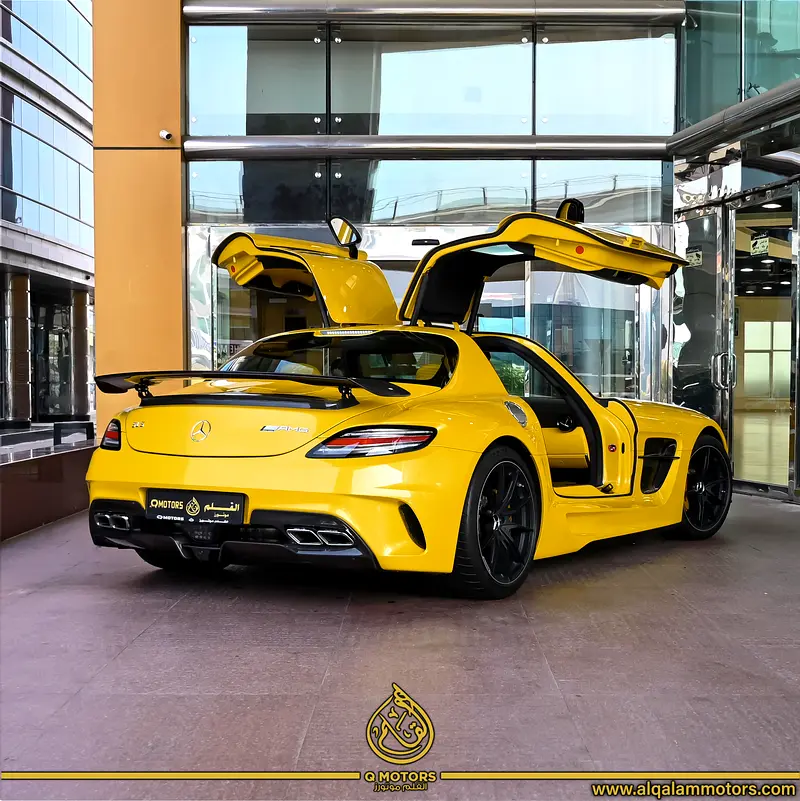 2014  MERCEDES BENZ SLS BLACK SERIES GCC DONE ONLY 600KM - Image 4