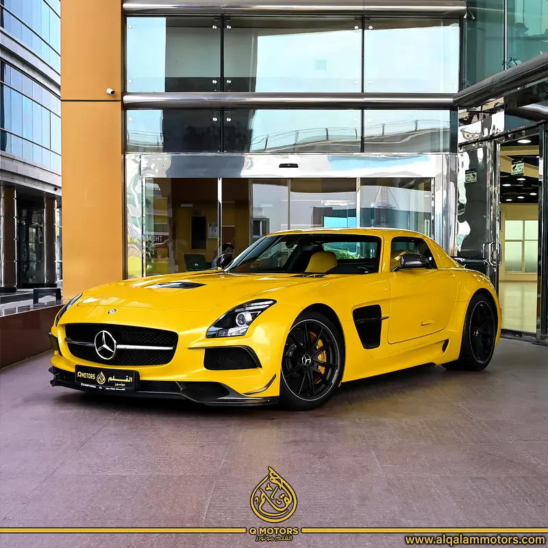 2014  MERCEDES BENZ SLS BLACK SERIES GCC DONE ONLY 600KM - Image 5