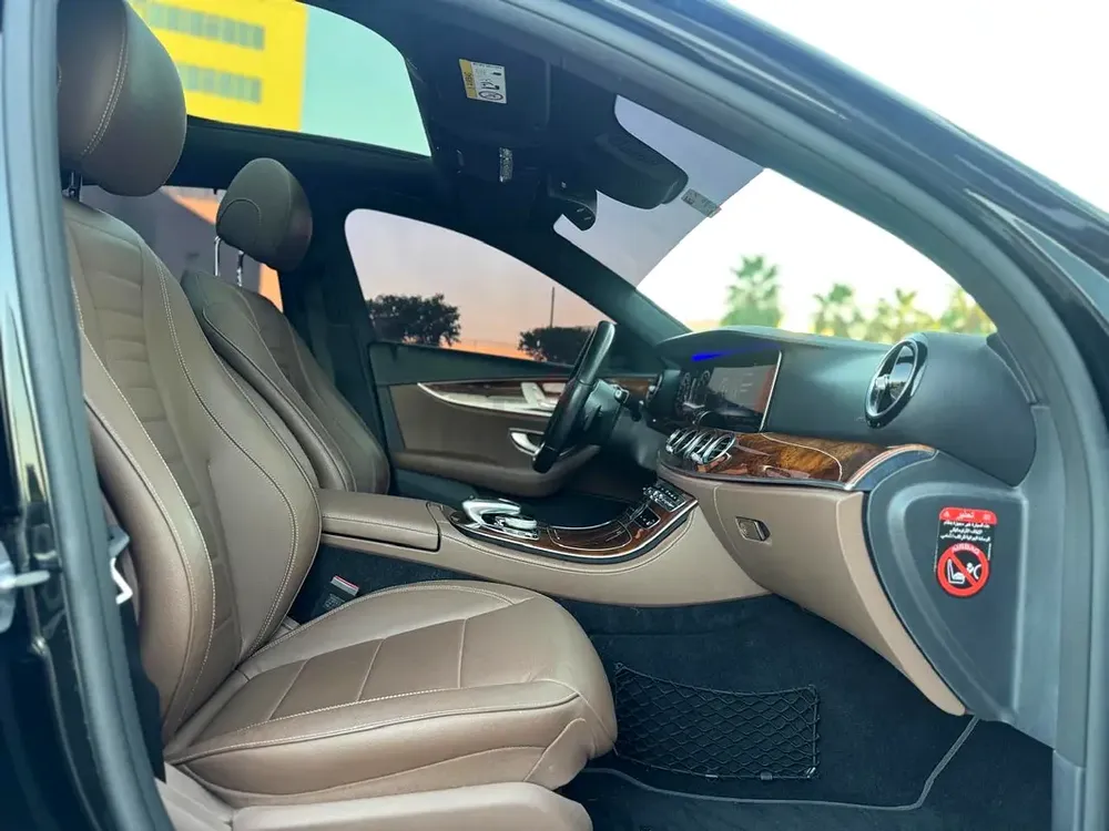 Mercedes-Benz E-Class E 300 2020 - Image 10