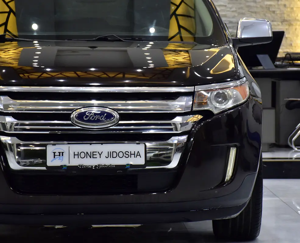 EXCELLENT DEAL for our Ford Edge Limited AWD ( 2014 Model ) in Dark Brown Color GCC Specs - Image 4