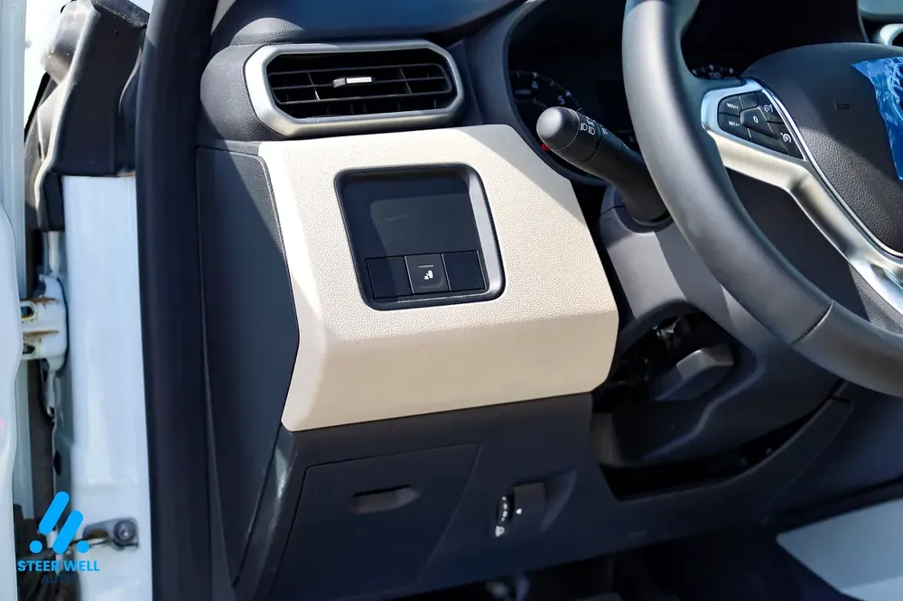 2025 Renault Duster LE | 1.6L Petrol | GCC | 17” Alloys | 4 Airbags | 4 Cameras - Image 10