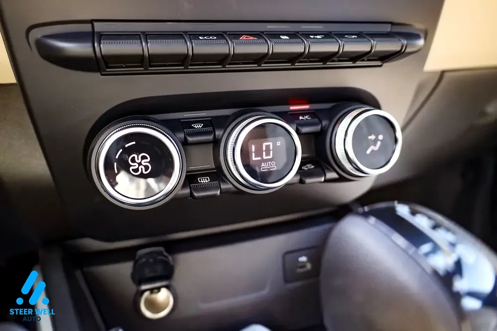 2025 Renault Duster LE | 1.6L Petrol | GCC | 17” Alloys | 4 Airbags | 4 Cameras - Image 16