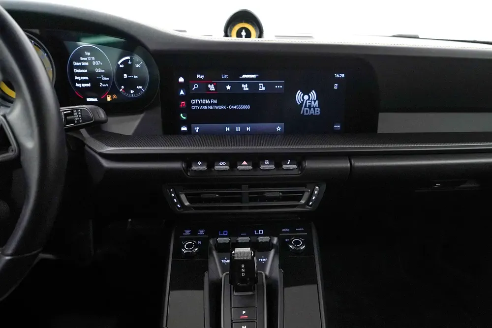2022 PORSCHE 911 CARRERA GTS / GCC / BOSE /  DEALER WARRANTY - Image 10
