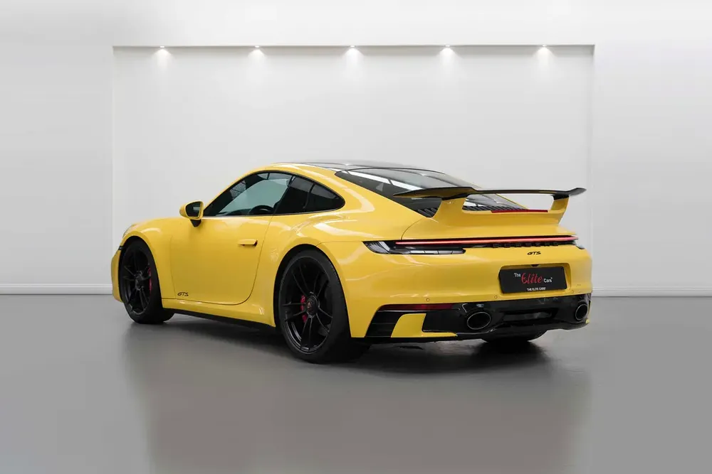 2022 PORSCHE 911 CARRERA GTS / GCC / BOSE /  DEALER WARRANTY - Image 4