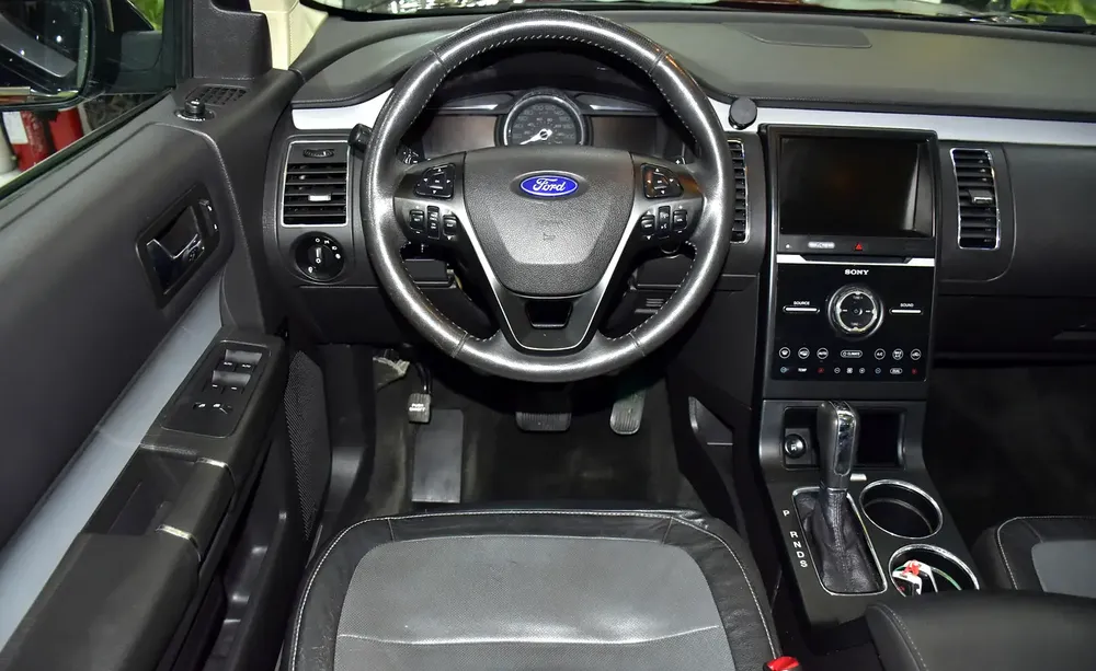 EXCELLENT DEAL for our Ford Flex Limited ( 2015 Model ) in Red Color GCC Specs - Image 12