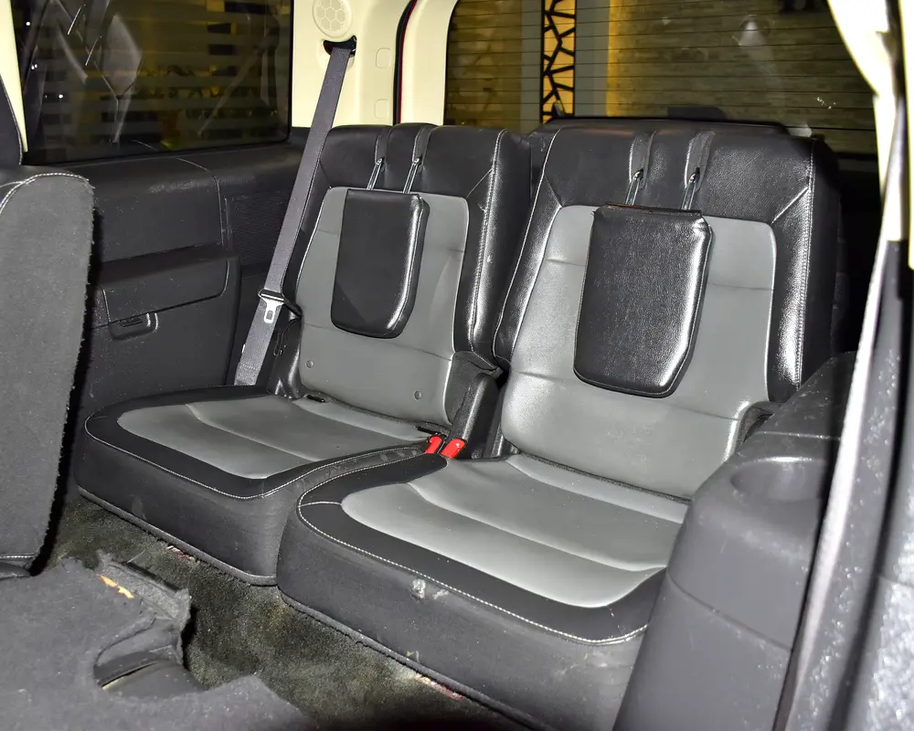 EXCELLENT DEAL for our Ford Flex Limited ( 2015 Model ) in Red Color GCC Specs - Image 17