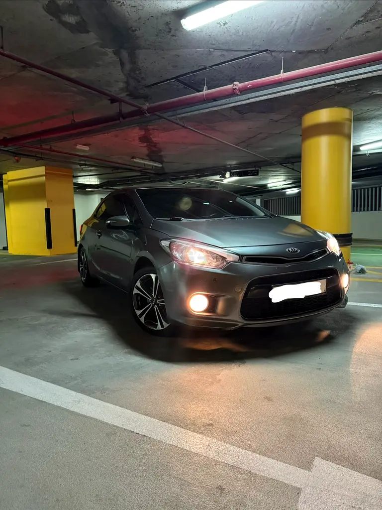 Well Maintained Kia Cerato Koup 2016 | GCC Specs | Sporty Coupe - Image 4