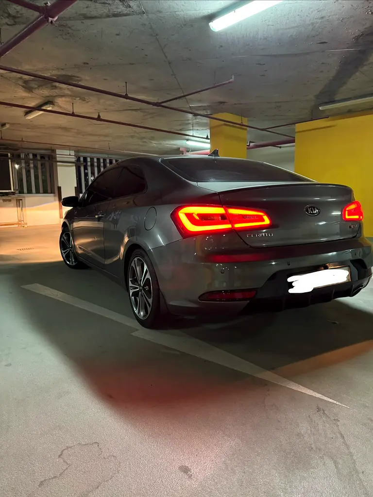 Well Maintained Kia Cerato Koup 2016 | GCC Specs | Sporty Coupe - Image 6