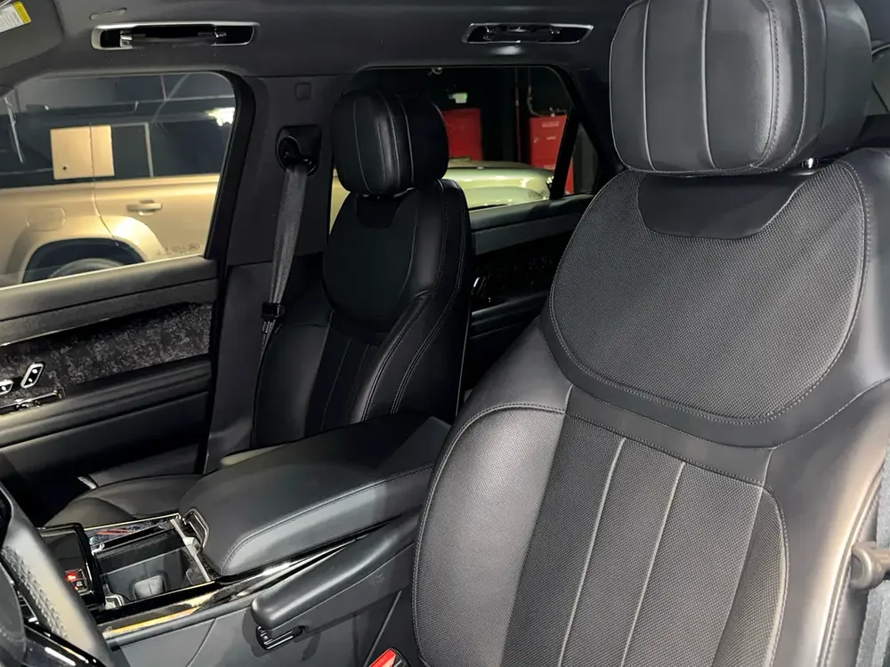 RANGE ROVER SPORT P535 | LOW MILAGE | 2025 - Image 14