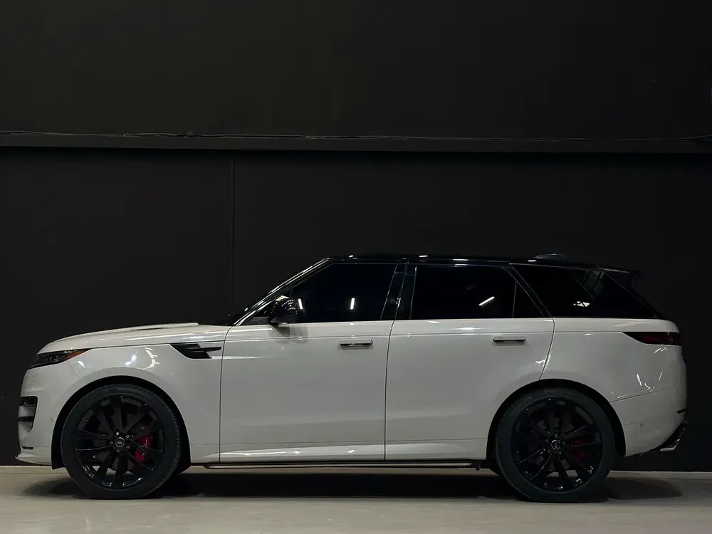 RANGE ROVER SPORT P535 | LOW MILAGE | 2025 - Image 5