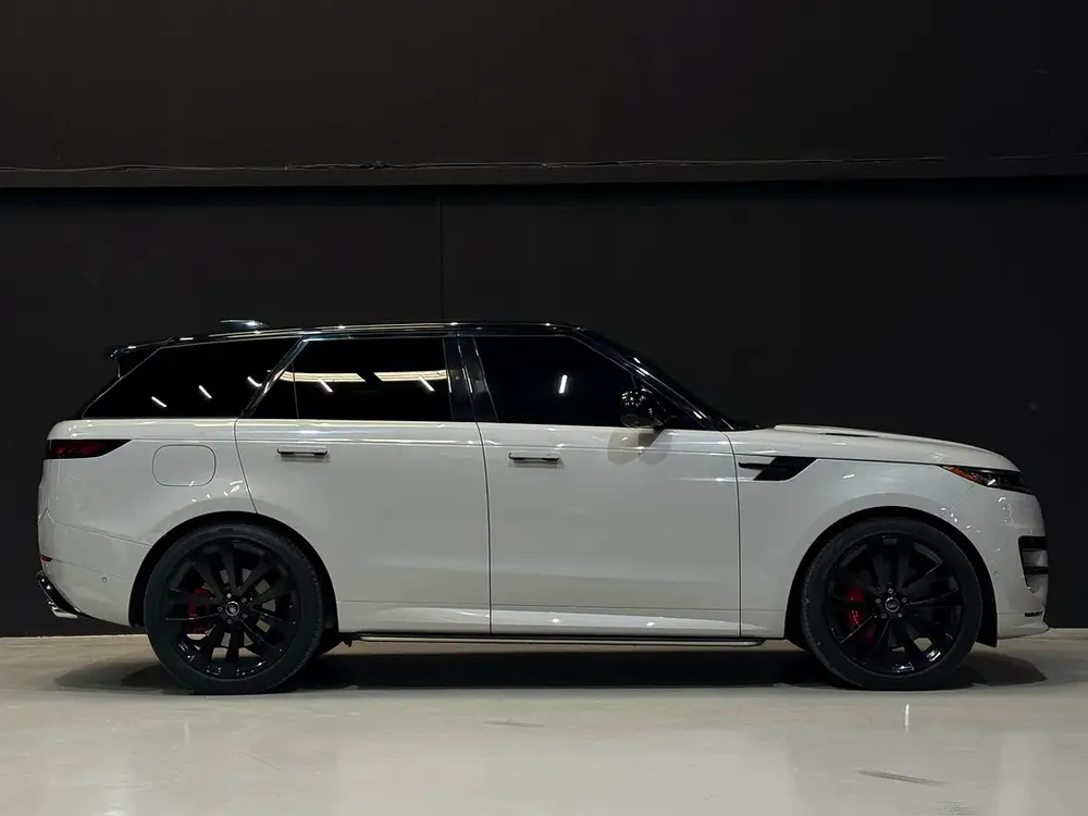 RANGE ROVER SPORT P535 | LOW MILAGE | 2025 - Image 7