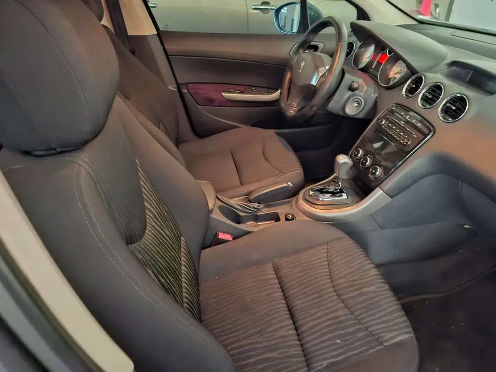Peugeot 408 Active Plus 2014 GCC Specs - Image 6