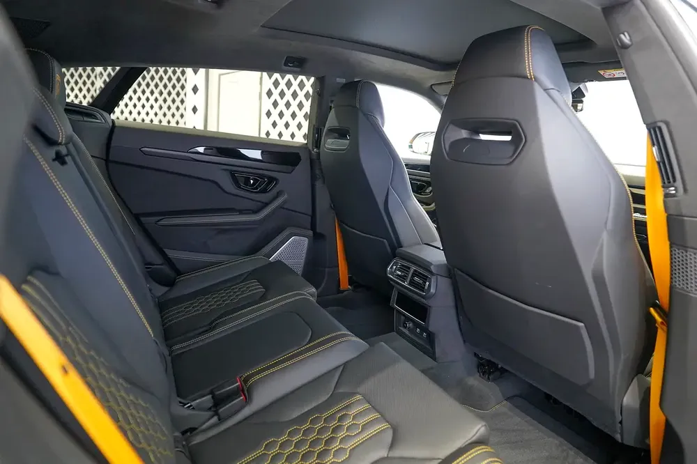 SERVICE MAY 2028 | URUS SE | PANORAMIC ROOF - Image 16