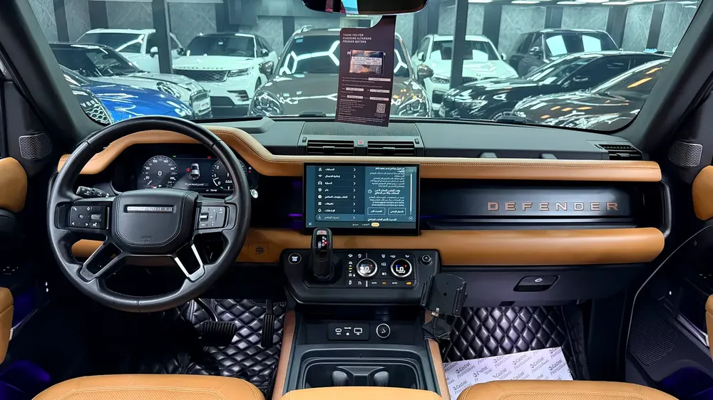 2023 Land Rover Defender 110 HSE P400 | GCC Specs | Low Mileage - Image 17