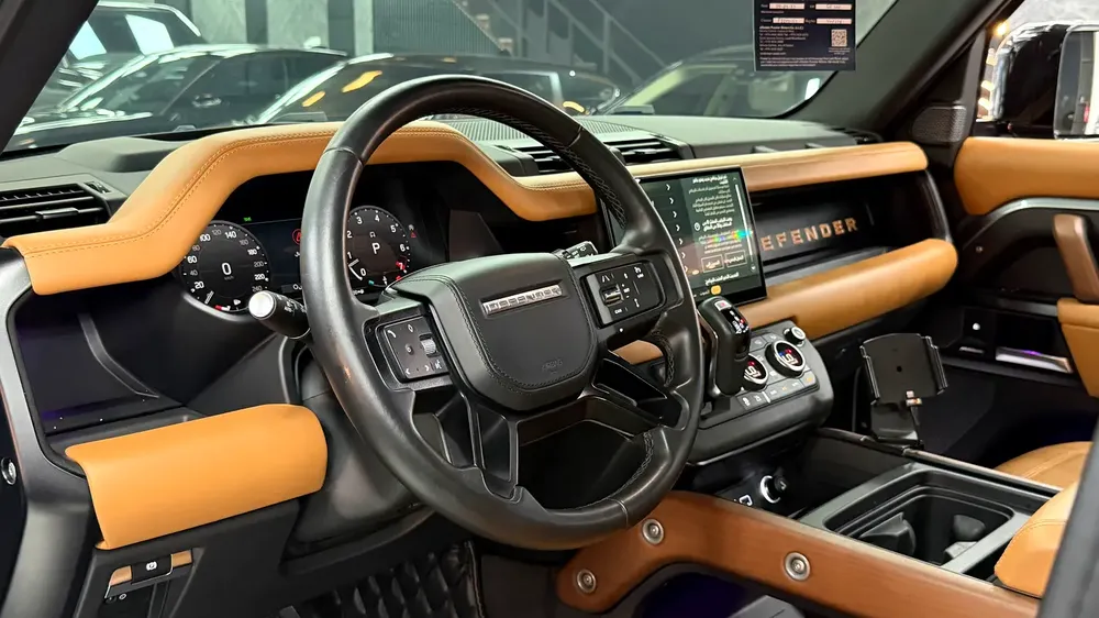 2023 Land Rover Defender 110 HSE P400 | GCC Specs | Low Mileage - Image 9