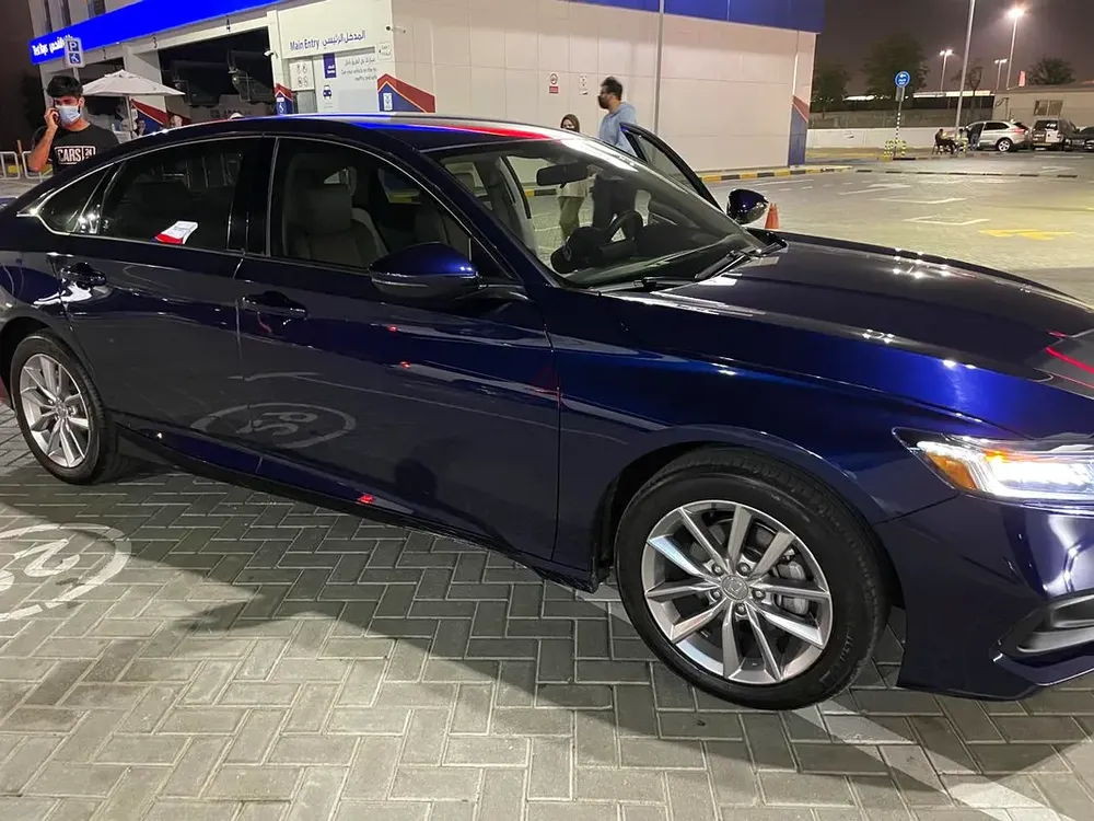 Honda Accord 2021 GCC | 1.5 Turbo | Blue Exterior | White Interior - Image 10