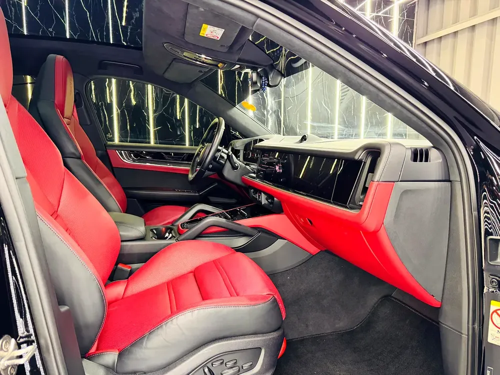 2024 Porsche Cayenne Coupe S Black Edition, With Ali and Sons Warranty till Feb 2026 - Image 11