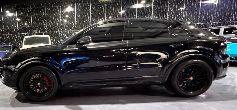 2024 Porsche Cayenne Coupe S Black Edition, With Ali and Sons Warranty till Feb 2026 - Image 8