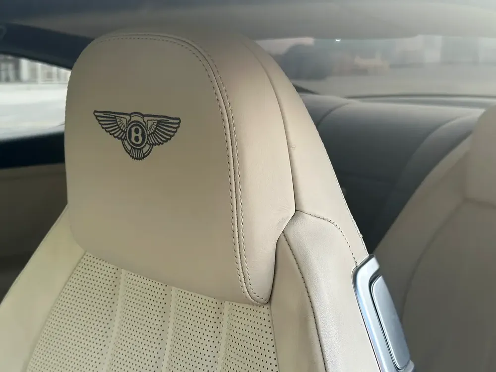 GCC Bentley Continental GT V8 | Full Option | Exclusive Interior | Warranty & Service Contract - Image 10