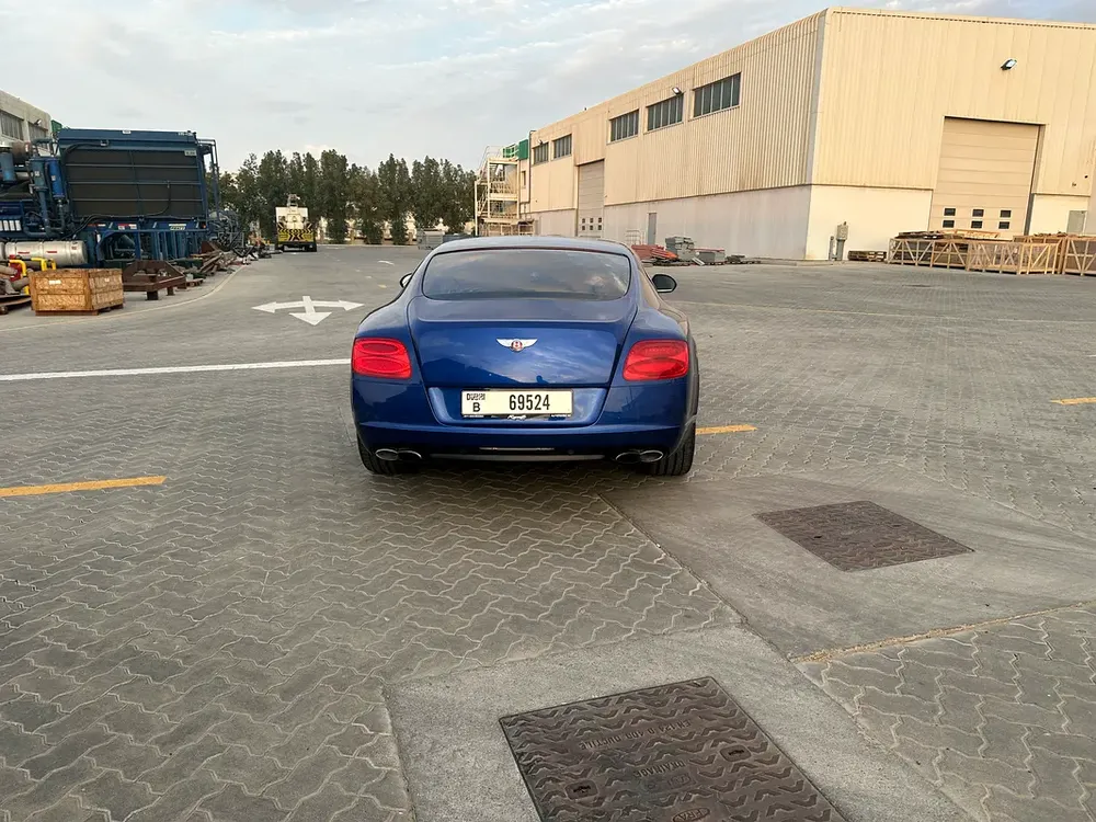 GCC Bentley Continental GT V8 | Full Option | Exclusive Interior | Warranty & Service Contract - Image 5