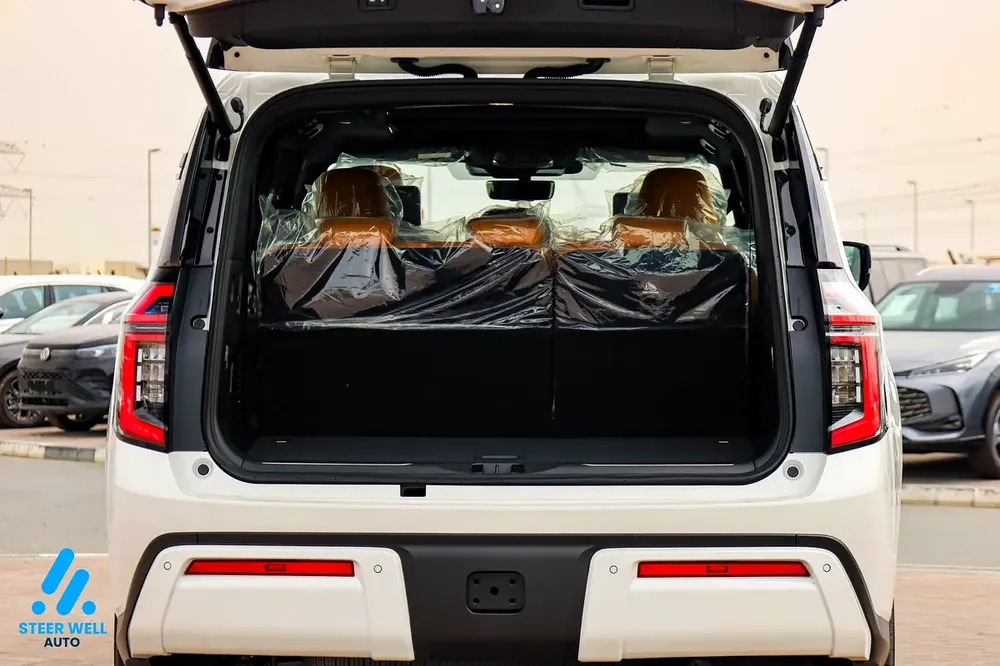 Nissan Patrol 2026 LE Platinum | GCC | 3.5L T-T V6 | AWD | 9AT | Tan Interior | Height Control - Image 11