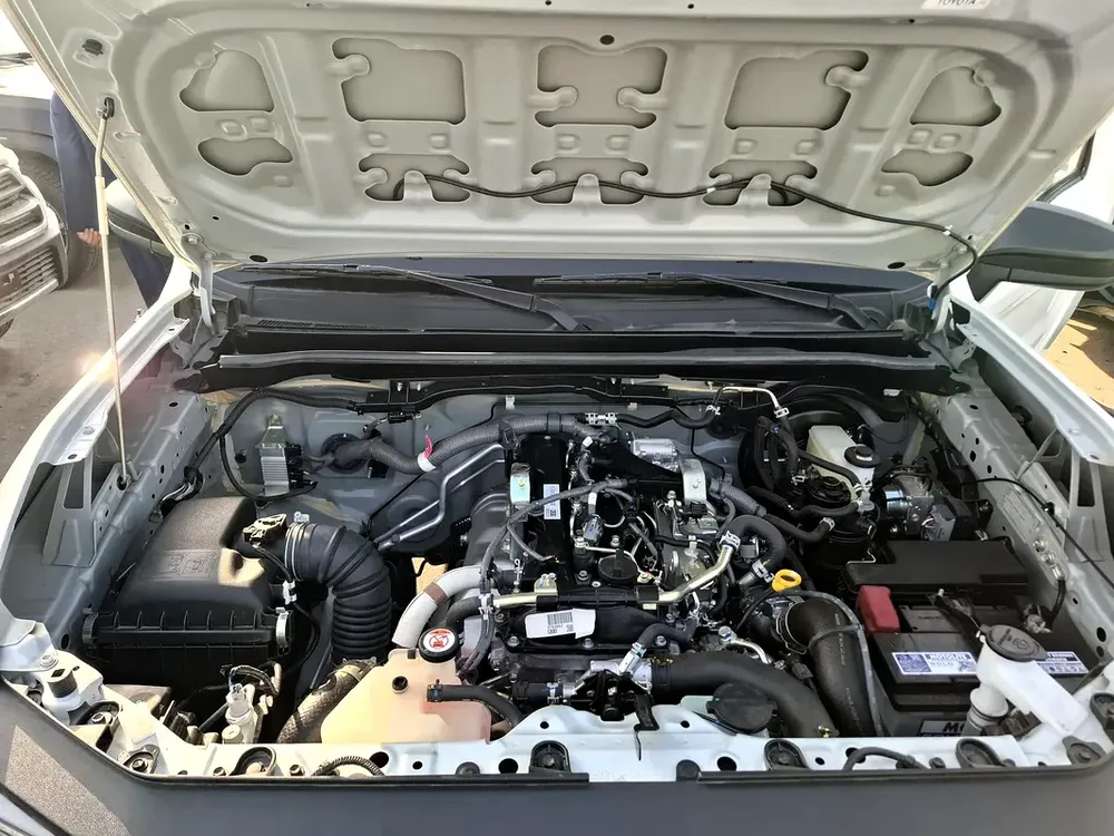 Toyota Hilux Tamaraw 2.4L 2026 SC Pickup Diesel White (Export Only) - Image 16