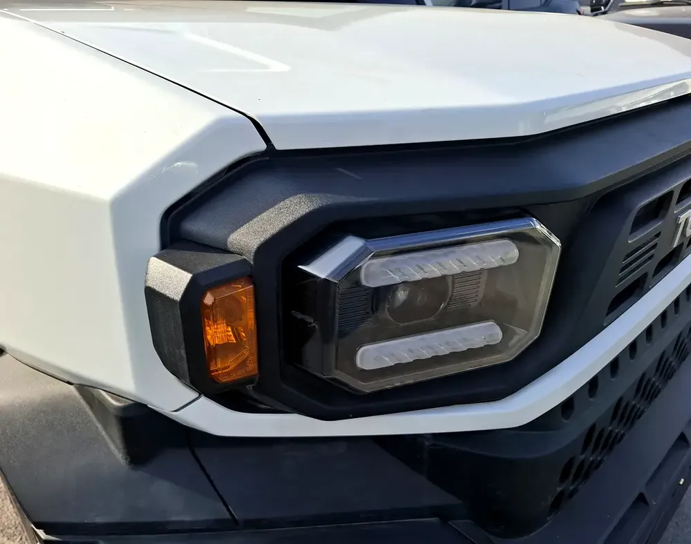 Toyota Hilux Tamaraw 2.4L 2026 SC Pickup Diesel White (Export Only) - Image 7