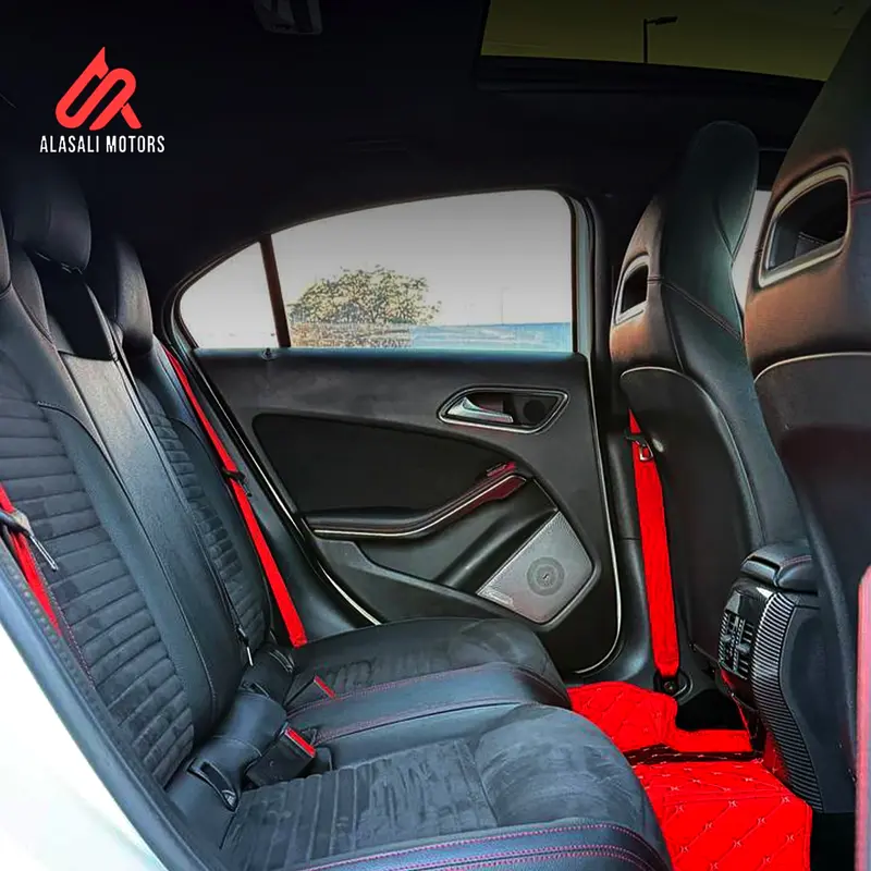 Mercedes-Benz A45s 4matic AMG 2018 With Full Carboon Fiber
Imported from Korea Gcc specifications - Image 10