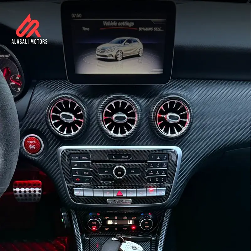 Mercedes-Benz A45s 4matic AMG 2018 With Full Carboon Fiber
Imported from Korea Gcc specifications - Image 13