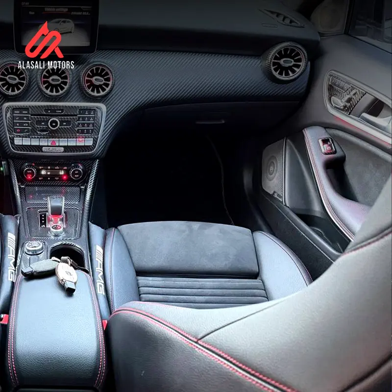 Mercedes-Benz A45s 4matic AMG 2018 With Full Carboon Fiber
Imported from Korea Gcc specifications - Image 15
